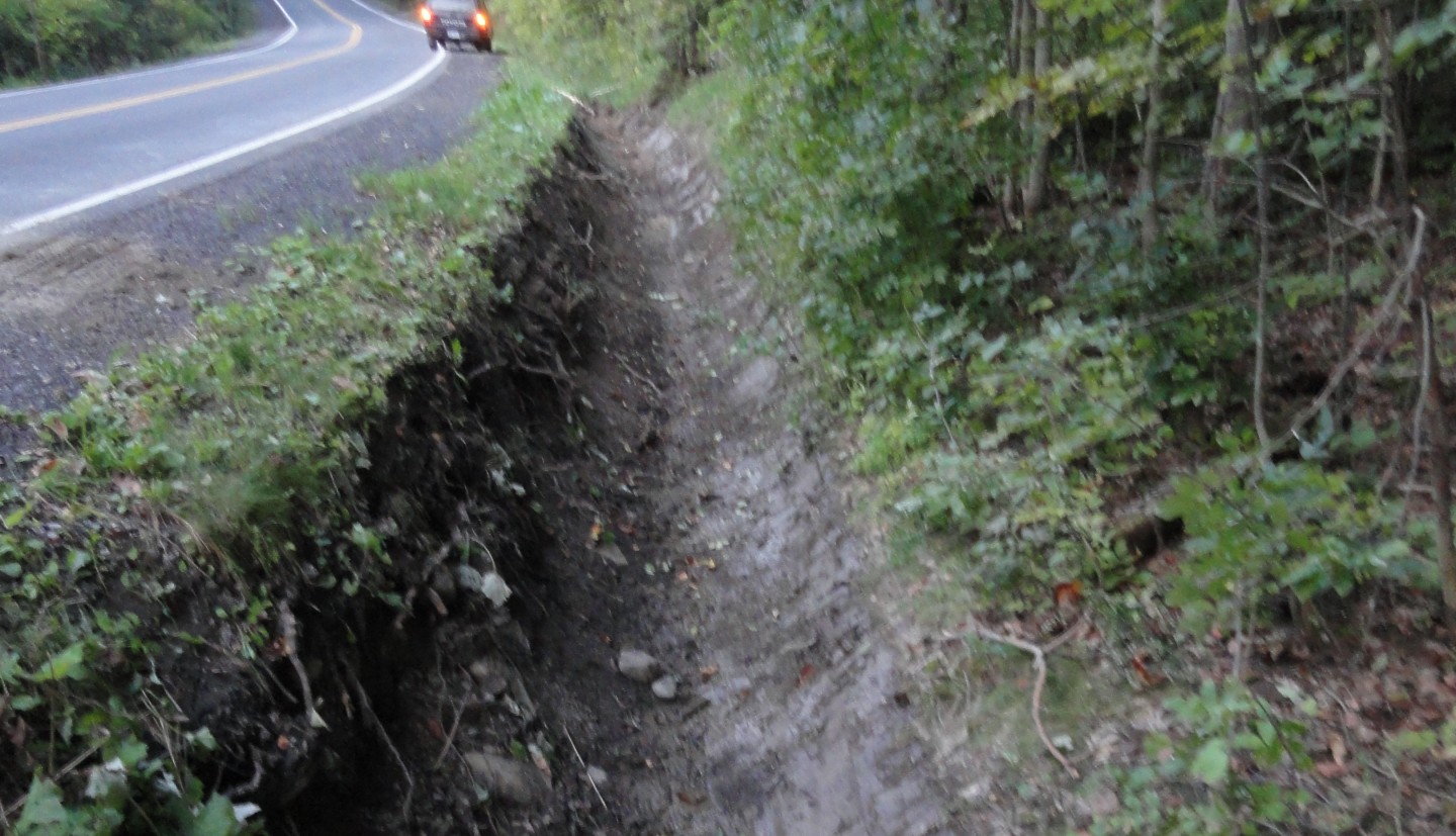 A deep ditch, bad example of what to do 